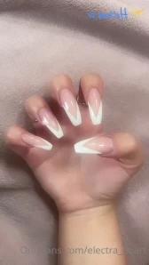 Electra_heart - Should I go live on OF tonight at 9pm GMT I m so horny