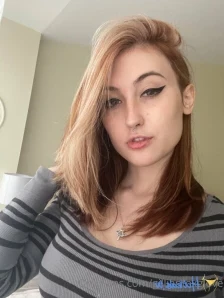 Gillianfoxglove - Did you catch me DMing some hotties the other day