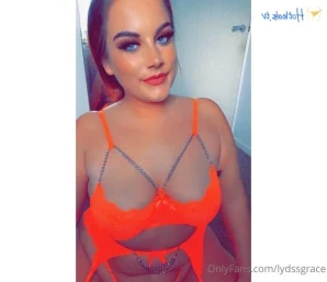 Lydssgrace - Can you stuff my asshole for me