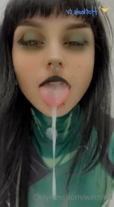 Wetnikki - Are you more an ass guy or a tuts guy