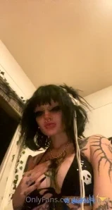 Gothspiiit - Can I sit on your face