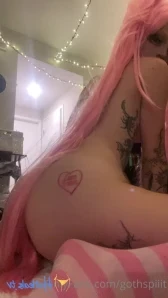 Gothspiiit - Spot the difference