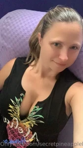 Secretpineapplebabe - Out for drinks Buy me a drink and get a surprise