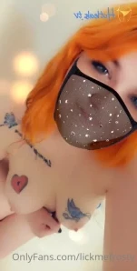 Lickmefrosty - Outside naked HD pictures in fishnets