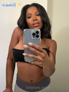 Allchargedup - POV you pick me up for dinner Ready to eat