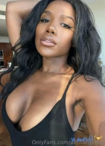 Allchargedup - Sexy sporty vibes