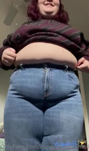 Hungryhungrymolly - photo set suuuper casual 8 minute fat chat smoke