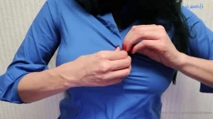 Danidoreen - Love squeezing into an itty bitt crop top