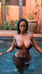 Mzlexximarie - Don t forget My birthday is in 2 days Want to treat me