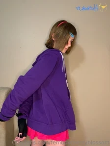 Femboycherryblossom - Undressing for you