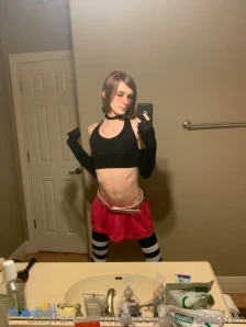 Femboycherryblossom - What s under my panties