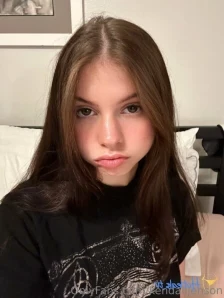 Kendalljenson - Don t I look cute