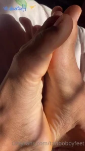 Tattooboyfeet - Good morning who never woke up like this part 1 