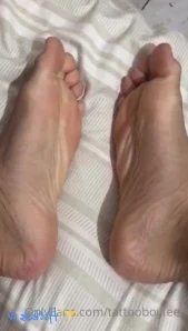 Tattooboyfeet - Cum with my feet part 1