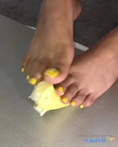 Foot_fantasy - Flip flop queen