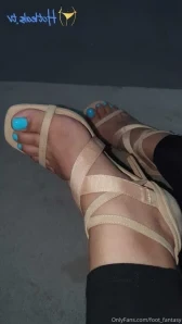 Foot_fantasy - Baby pink flip flops part 2