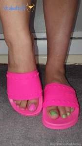 Foot_fantasy - Showing off my feet on a little boat trip