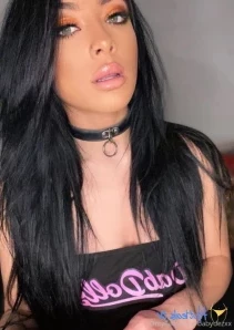 Babydezxx - Ready to eat me