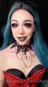 Roseiquartzofficial - Ya ll about to be in for a TON of Glitter lt 3