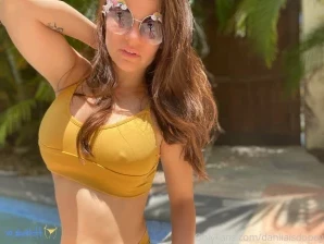 Dahliaisdopey - Help me get my hair dyed again 5- 3 photosets 15- new part 5