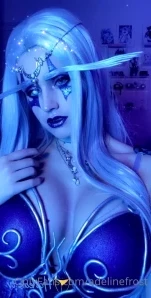 Adelinefrost - What are you looking at