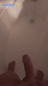 Tsnicolemilania - Bubble bath time
