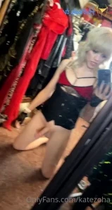 Katezoha - It s December Are you ready for another month here with me 