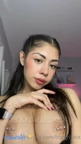 Bbygrl_xcx - it s hot in here