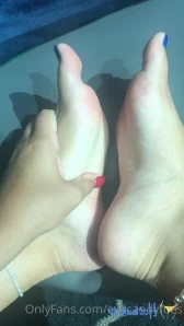 Eyecandytoes - The only time my toes are ever bare lol Are u a fan of