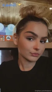 Lindanew - Slap it and follow me lindavip