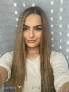 Lindanew - Hot stuff in here