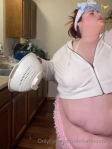 Delilahboopity - This is how I eat chicken tendies and mashed potatoes