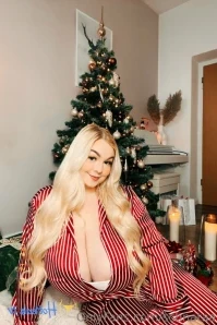 Schnataa - Getting ready for a night out