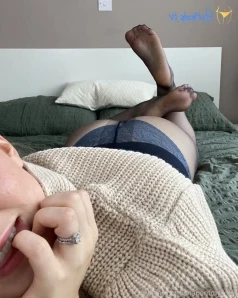 Shapeofmysoles - How much would you love to come and scrub me clean