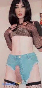 Skyesoprettyy - All this drip and you haven t cleaned my cock off yet