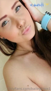 Baileyknox1 - Being cute for you wanted to show you my big tits How do part 2