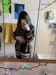 Cutiekatw - had a real sexy friend come over and we were able to link part 5
