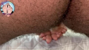 Aliciafeet - Jogger Smells Her Sweaty Shoes