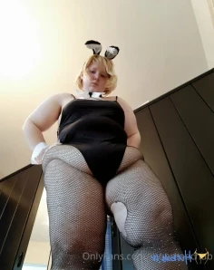 Moemoechub - Am I hot in Leggins Image SetYou can t even tell i m not part 2