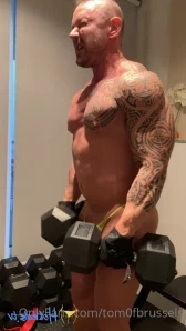 Tom0fbrussels - Stuffing