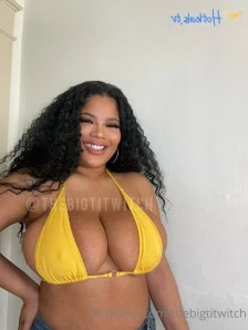 Thebigtitwitch - Which hole would you take during DP Cum join my VIP