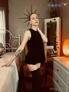 Toadlips87free - No body parts get cropped out over at toadlips87