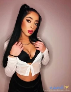Babydesireex - I m pretty sure I could make this day better Onlyfans