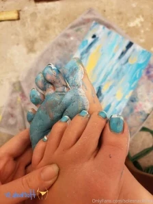 Solesnackfree - I love the way my toes look in this picture