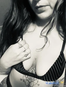 Manditas - Had fun getting all dressed up last night Who wants the