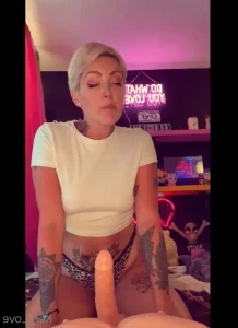 Kerilov3 - Wouldn t you love this big ass bouncing on your cock 