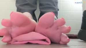 Pipersweetfeet - These shoes are really getting disgusting you guys