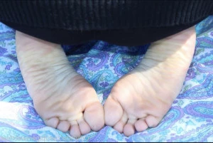 Pipersweetfeet - He cums but I keep going