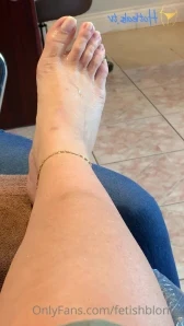 Fetishblonde - Sexy soles and deep dark purloined cat eye nail with