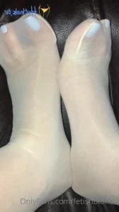 Fetishblonde - Love the water running all over my feet